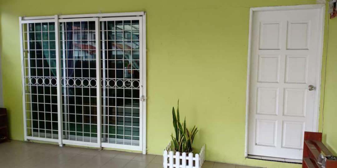 Sepanggar Kingfisher Homestay كوتا كينابالو المظهر الخارجي الصورة